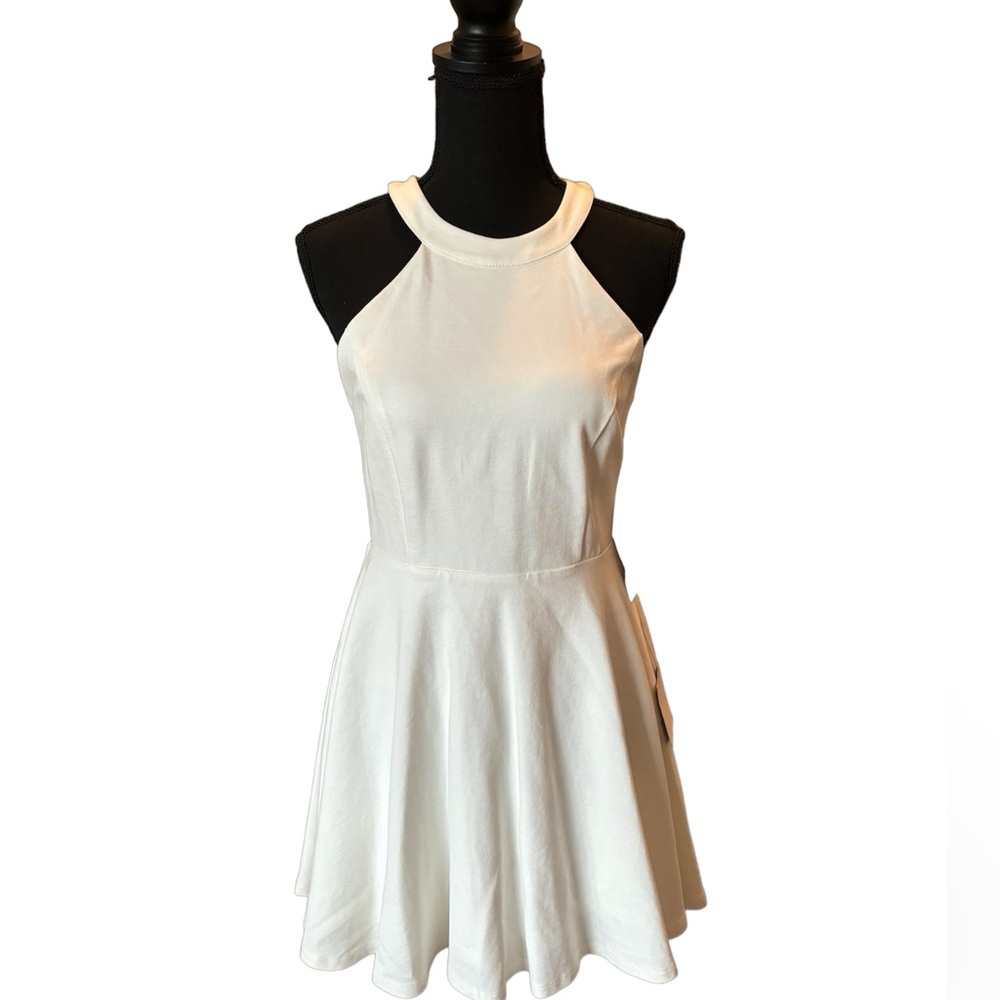 NWT Lulu’s Strappy White A-line Mini Dress, size medium